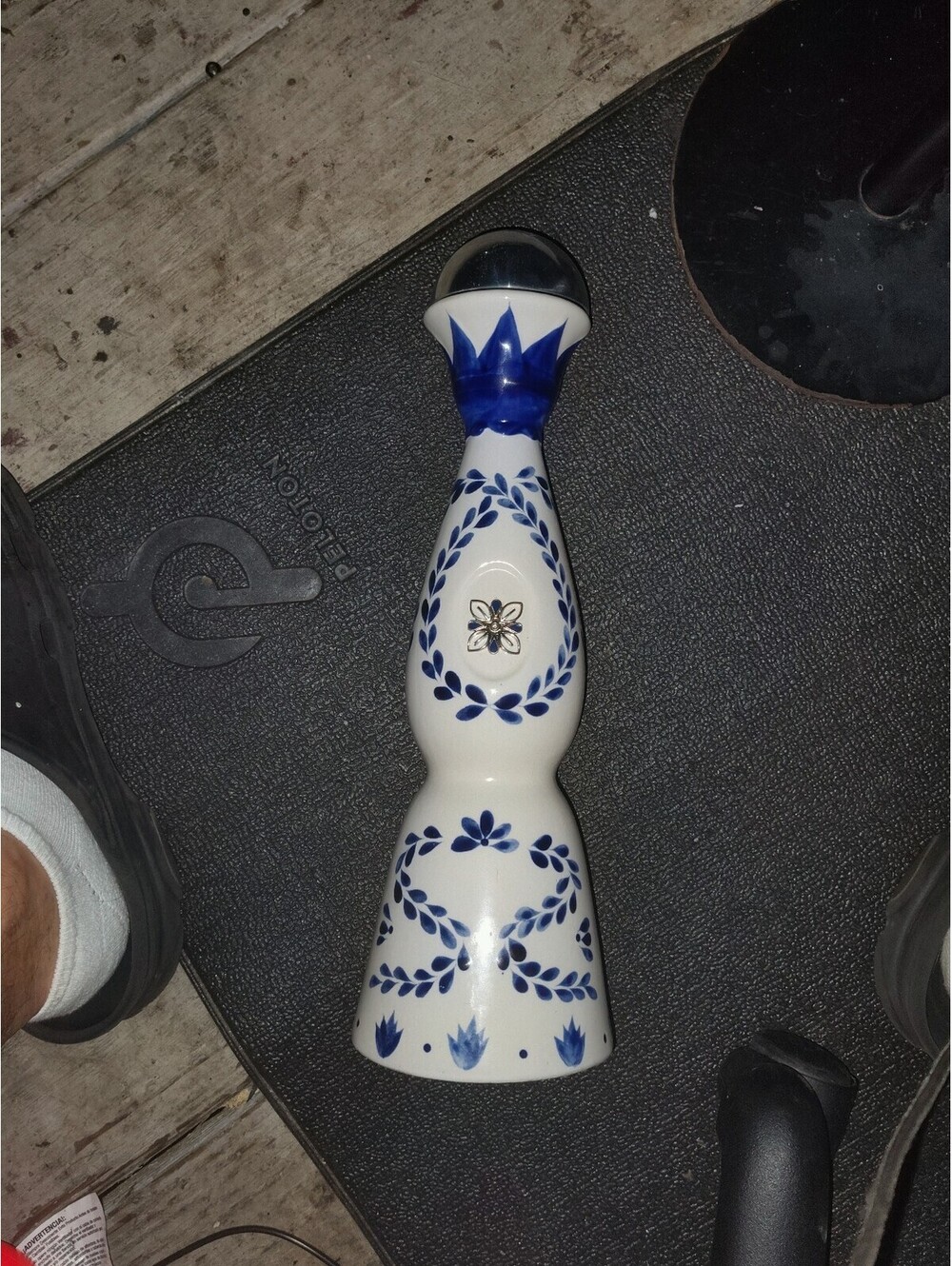 Azul Reposado Tequila Empty Bottle 750ml Ceramic Decanter w/ Metal Bell Lid